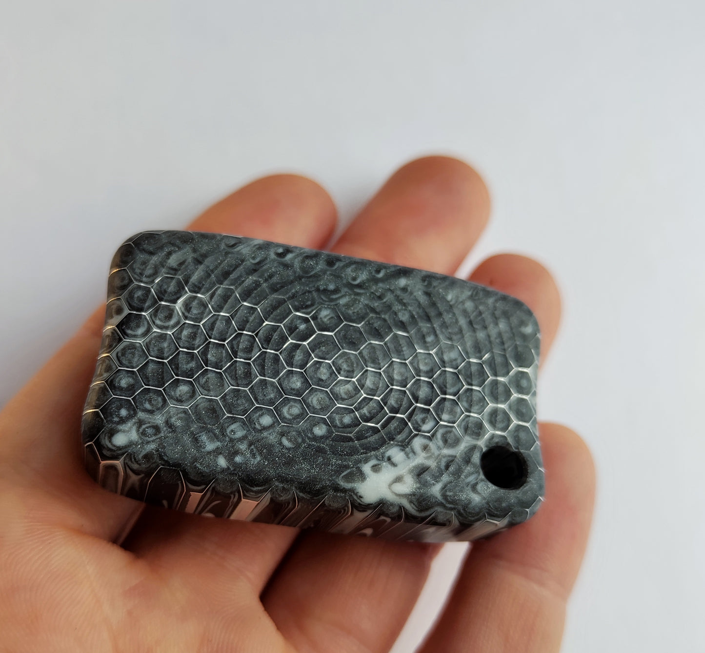 Fidget Bar / EDC Worry Stone / Soap Bar Shape / Haptic toy / Honeycomb pattern