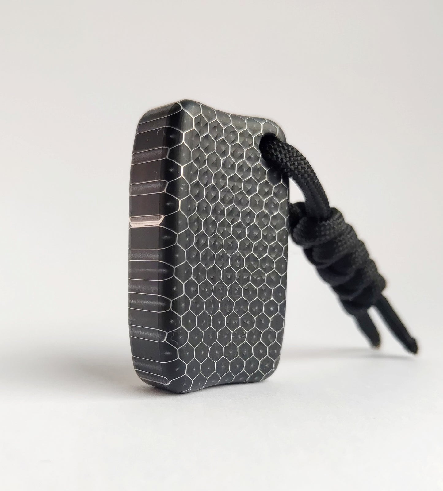 Fidget Bar / EDC Worry Stone / Soap Bar Shape / Haptic toy / Honeycomb pattern Black