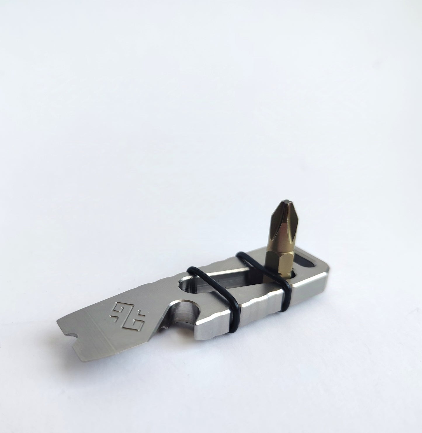 Pry Bar with Screwdriver bit made of Stainless Steel / EDC Tool for your everyday use