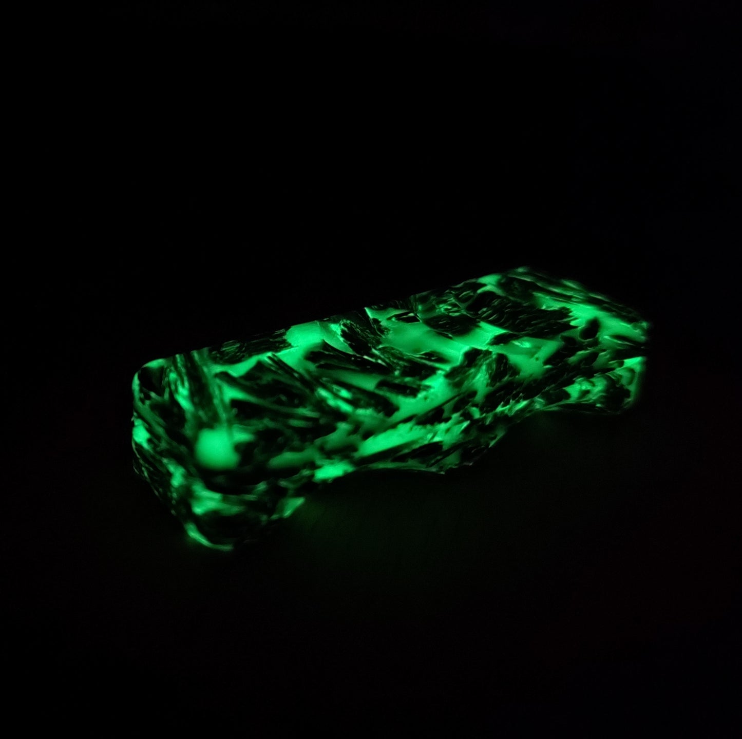 EDC Haptic slider from Glow in the Dark carbon Fiber (Blue or Green)