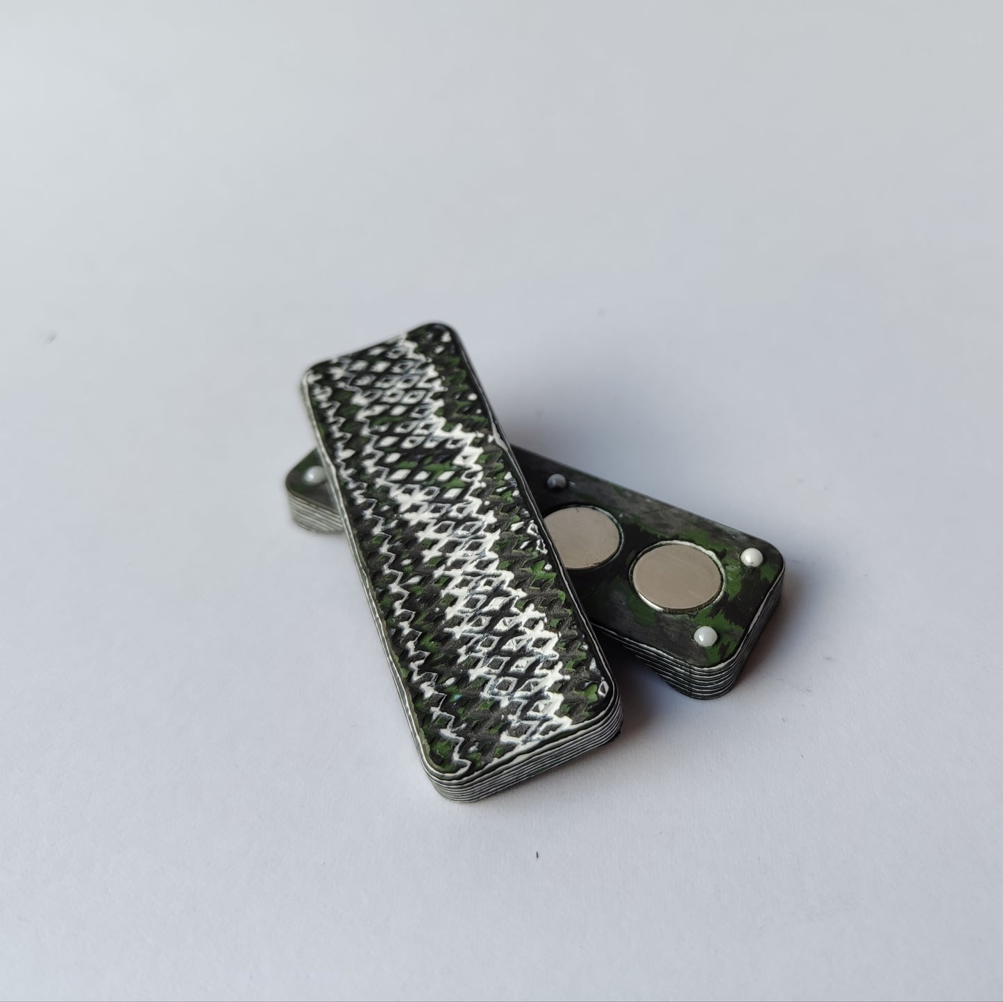 EDC Haptic slider from FatCarbon "Pines PEAK"
