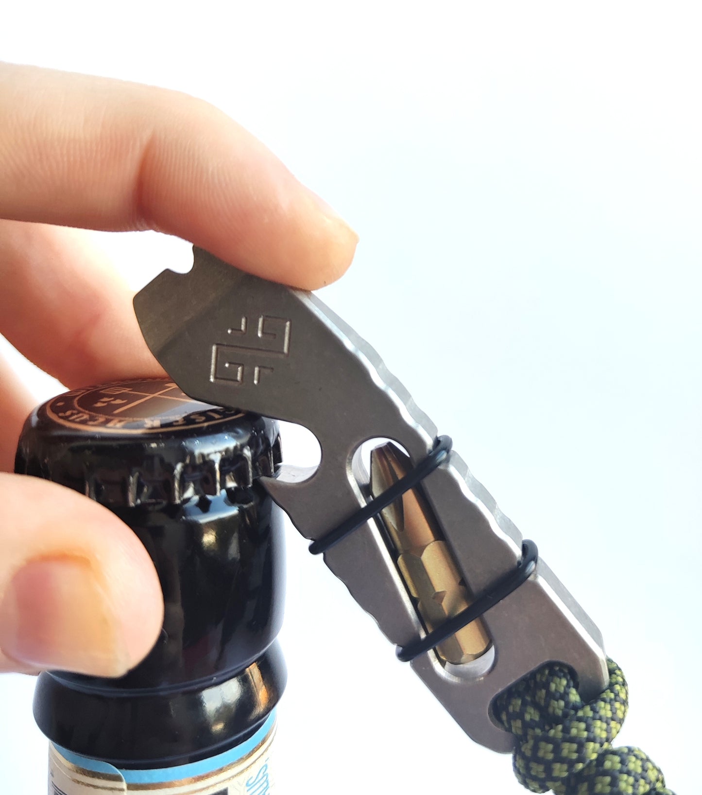 Pry Bar with Screwdriver bit made of Stainless Steel / EDC Tool for your everyday use