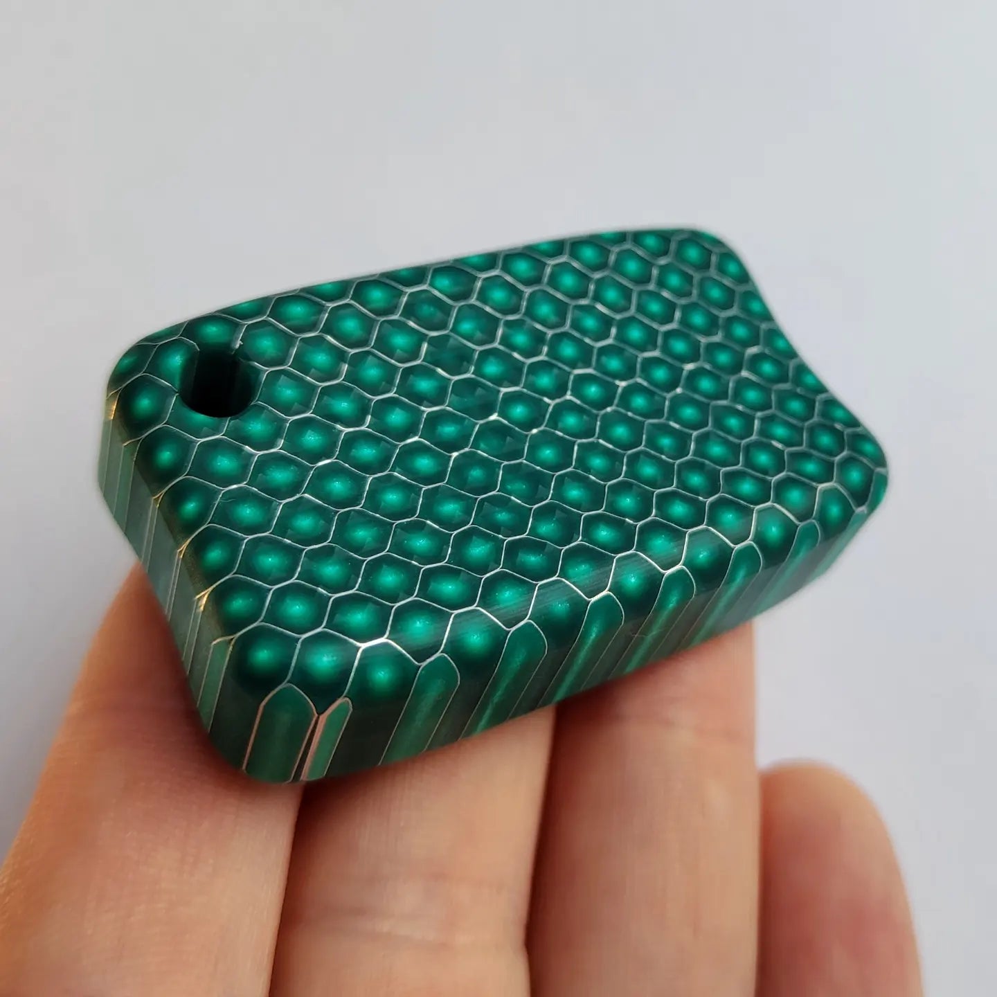Fidget Bar / EDC Worry Stone / Soap Bar Shape / Haptic toy / Honeycomb pattern Green