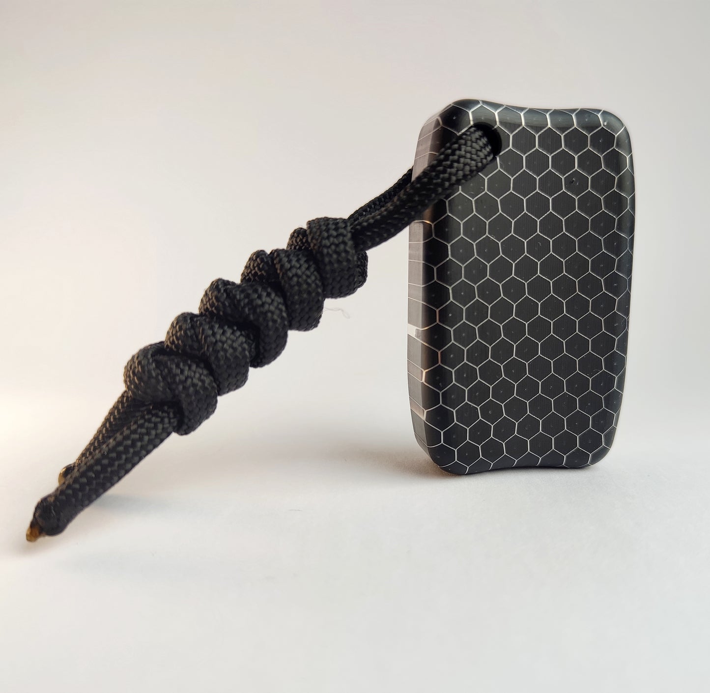 Fidget Bar / EDC Worry Stone / Soap Bar Shape / Haptic toy / Honeycomb pattern Black