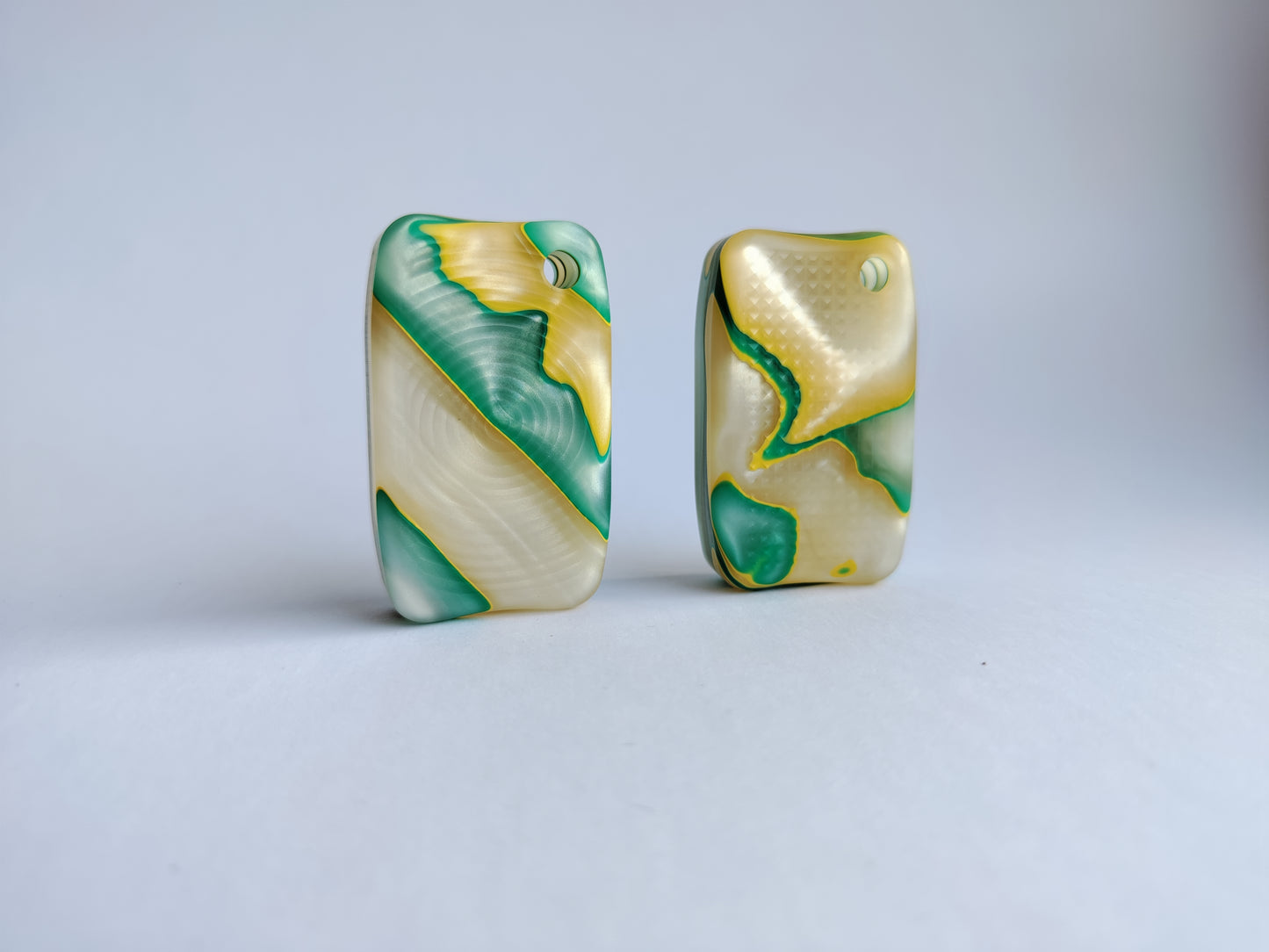 Fidget Bar / EDC Haptic Worry Stone / Soap Bar Shape / Haptic Toy from unique Acrylic